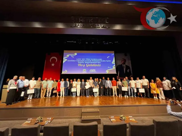 Şehitkamil Belediyesi'nden LGS Şampiyonlarına Anlamlı Ödül