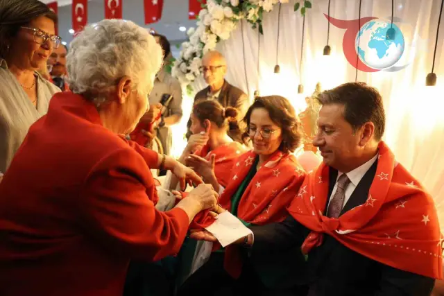 Muğla Belediye Başkanları Sürpriz Kına Gecesiyle Şaşırttı