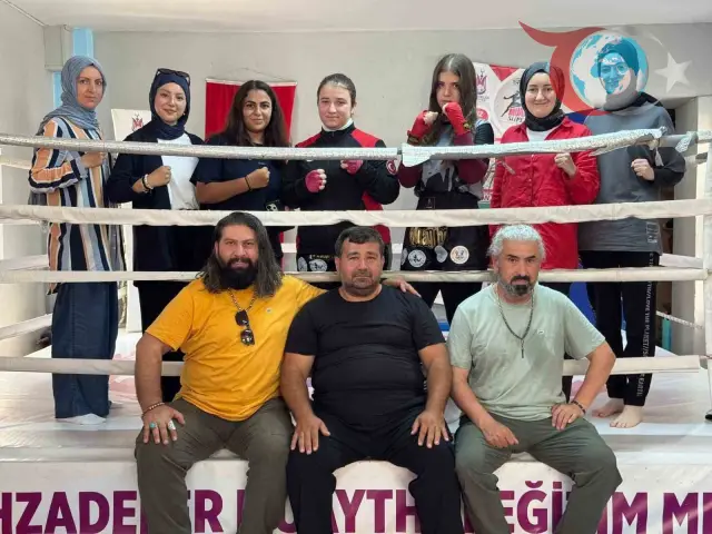 Kuruluş Osman Oyuncuları Manisa'da Genç Sporcularla Buluştu