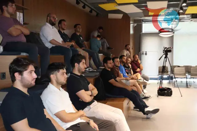 Ankara'da Yapay Zeka ve İnsan Üretkenliği: Kollektif Zeka Etkinliği Gerçekleşti