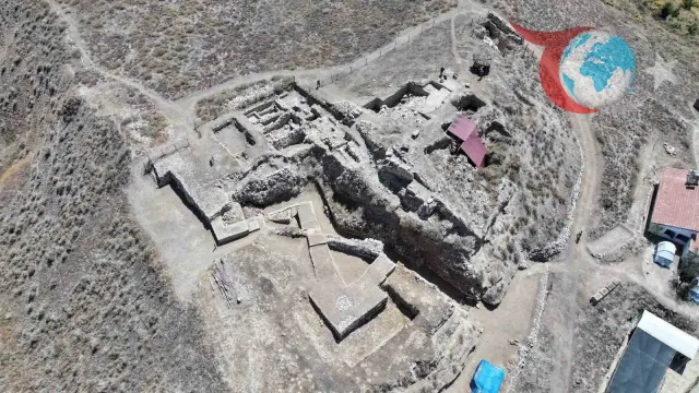 Niğde Valisi Arkeolojik Kazı Alanlarını Ziyaret Etti: Tarih Gün Yüzüne Çıkıyor