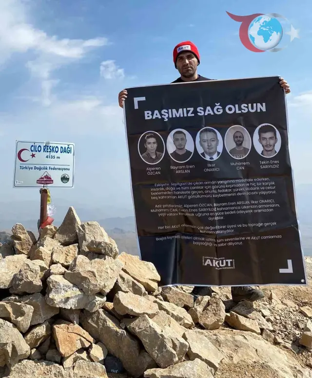 Cilo Dağı'nda AKUT Gönüllülerine Vefa Tırmanışı: Zirvede Anılan Şehitler
