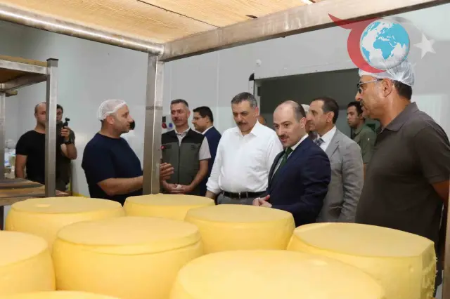 Erzurum Valisi, Oltu'da Süt Üretim Tesisini İnceledi