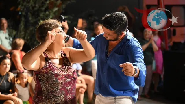 Aydın Büyükşehir Belediyesi'nin Yaz Konserleri Didim'de Coşku Yarattı