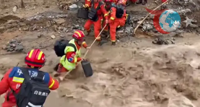 Gansu Eyaletinde Şiddetli Yağışlar ve Felaket: Toprak Kaymaları ve Kurtarma Operasyonları Devrede