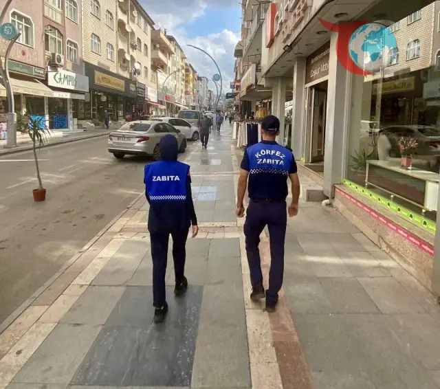 Körfez Belediyesi'nden Kaldırım İşgaline Karşı Etkin Denetim
