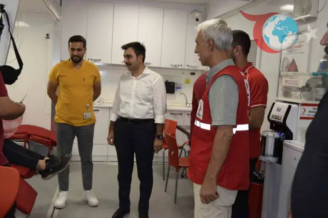 Dicle'de Türk Kızılayı'nın Kan Bağışı Kampanyasına Yoğun İlgi