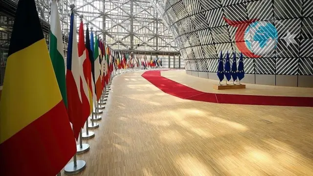 Alaska Zirvesi ve AB'nin Ukrayna Tutumu