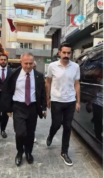 Özlem Çerçioğlu'nun Siyasi Geçiş İddiaları Sıcak Gündemde