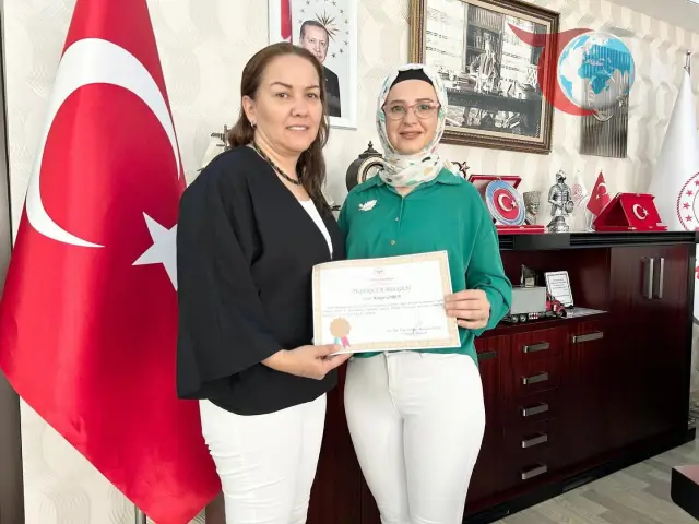 Niğde'de Sigarayı Bırakan Personele Teşekkür Belgesi
