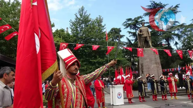 Trabzon'un Fethi Coşkuyla Kutlandı: Tarihe Altın Harflerle Kazınan An