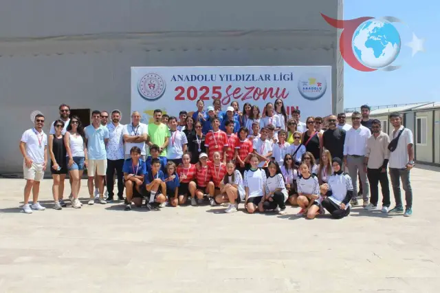 Aydın'da Düzenlenen Tenis Müsabakaları Büyük Coşkuyla Tamamlandı