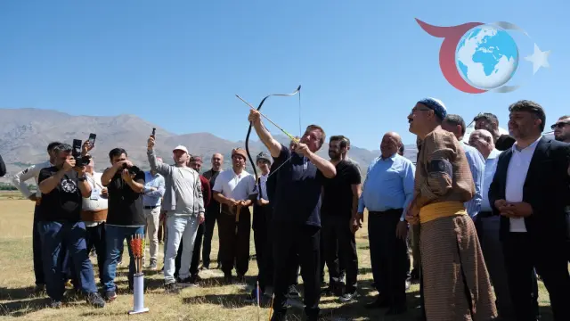 Erzincan'da Geleneksel Türk Okçuluğu Coşkusu Başladı