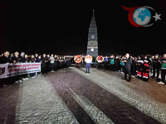 Gölcük’te 17 Ağustos 1999 Depremi’nin 26. Yıl Dönümünde Hayatını Kaybedenler Anıldı