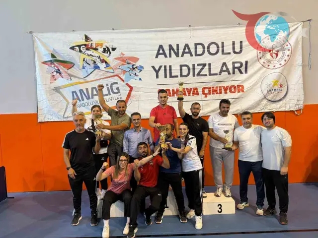 Konya’daki Karate Şampiyonasında Muşlu Sporculardan Büyük Başarı