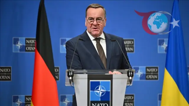Berlin'de İngiltere Savunma Bakanı ile Ortak Basın Toplantısı