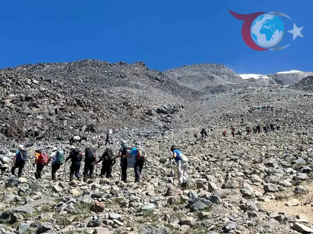 Eskişehirli Dağcıların Ağrı Dağı'ndaki Unutulmaz Zaferi