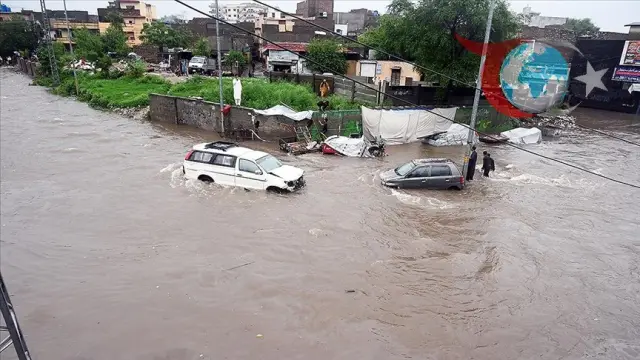 Güney Asya'yı Vuran Muson Yağmurlarının Etkileri Derinleşiyor