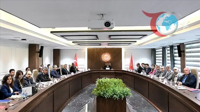 Memur ve Emekliler İçin Kritik Toplu Sözleşme Görüşmeleri Devam Ediyor