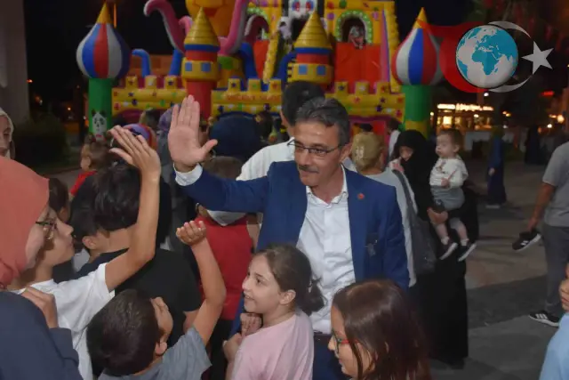 Erenler'de Renkli Şenlik: Mahalle Buluşmaları Devam Ediyor
