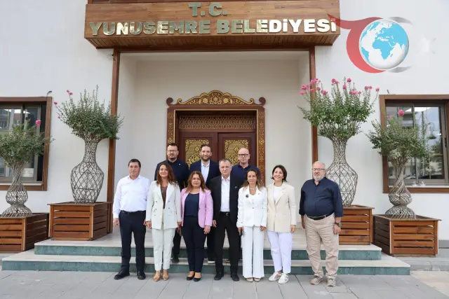Yunusemre Belediyesi'nde CHP Milletvekilleri ile Verimli Buluşma