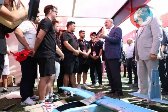 Çanakkale'de TEKNOFEST 2025: Savaşan İHA Yarışmalarında Rekabet Kızışıyor