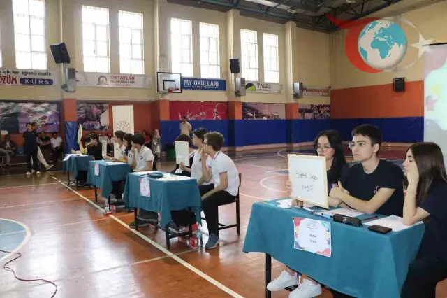 Aydın’da Liseler Arası Bilgi Yarışması Heyecanı