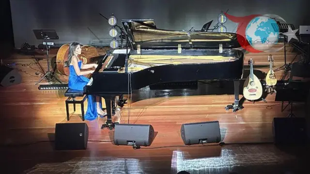 Atina'da Düzenlenen Müzik Etkinliği Kültür ve Sanatın Gücünü Vurguladı