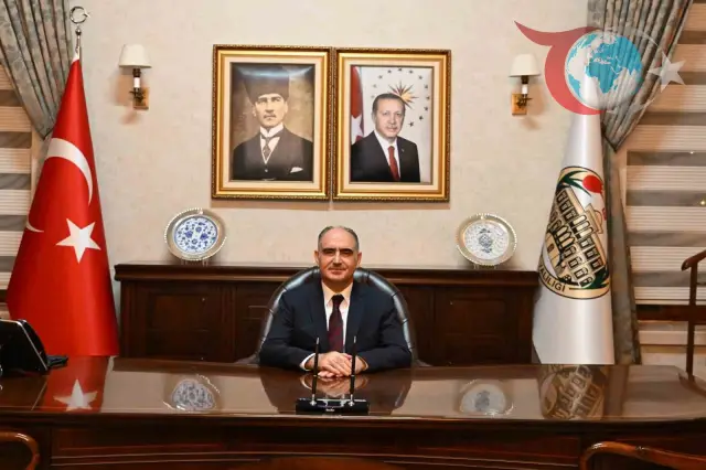 Manisa Valisi Vahdettin Özkan'dan 30 Ağustos'un Anlamına Dair Anlamlı Mesaj