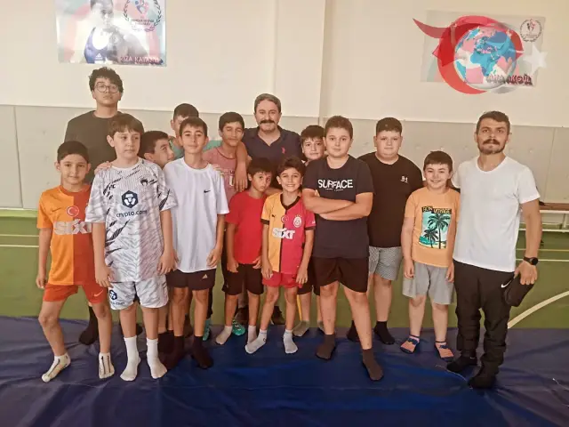 Eskişehir'de Genç Güreşçilerle Motivasyon Dolu Buluşma