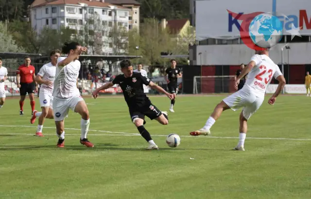 Kastamonuspor ve Altınordu Berabere Kaldı