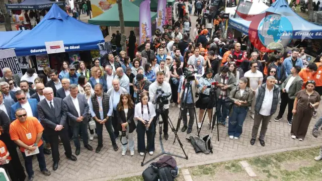 Gençlik Festivali Başladı: Odunpazarı'nda Coşkulu Açılış