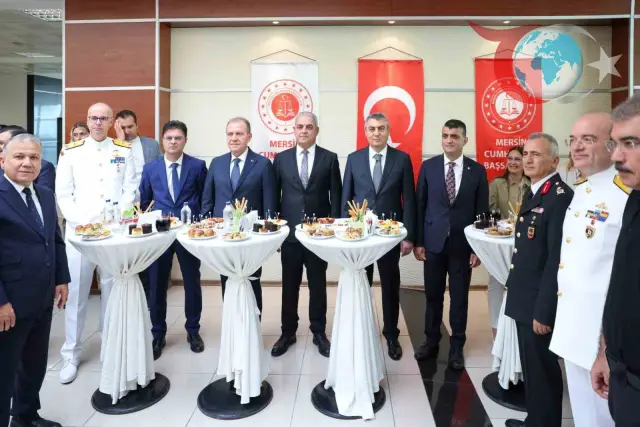 Mersin Adliyesi'nde Yeni Adli Yıl Coşkusu