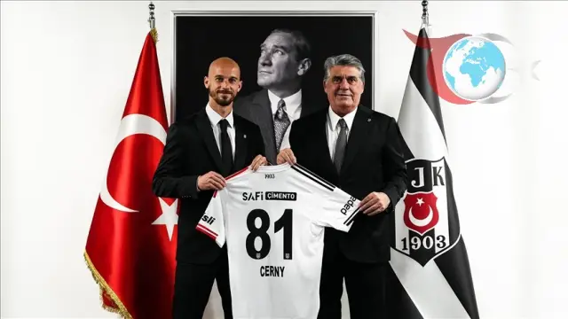 Beşiktaş, Vaclav Cerny ile 3+1 Yıllık Anlaşma Sağladı