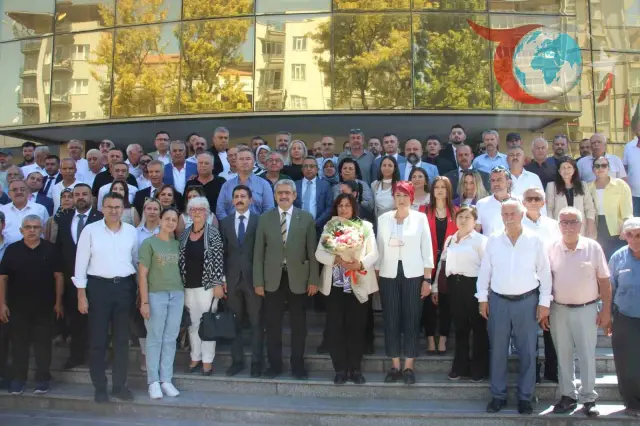 MHP'den Özlem Çerçioğlu'na "Hayırlı Olsun" Ziyareti