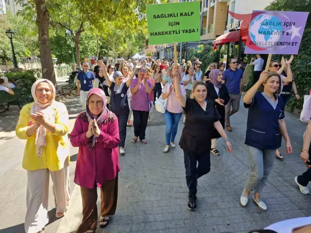 Eskişehir’de Halk Sağlığını Anlatan Yürüyüş Etkinliğiyle Farkındalık Oluşturuldu