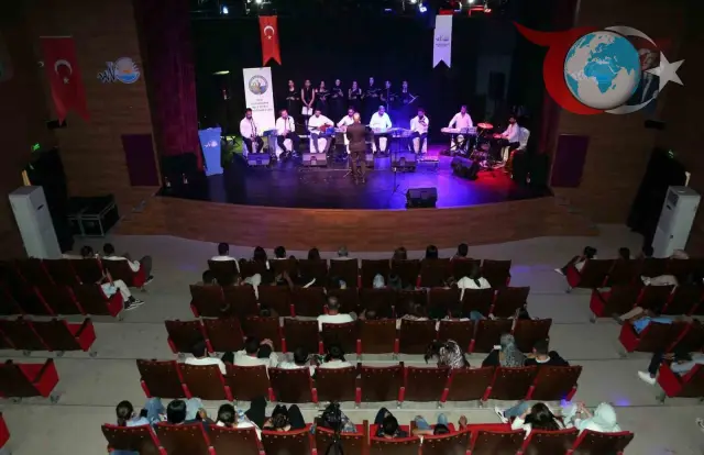 Van'da Türk Halk Müziği Coşkusu: Konservatuvar Öğrencilerinden Muhteşem Performans