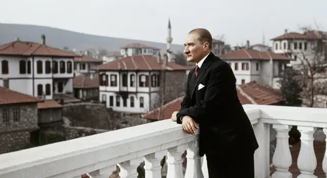Yapay Zeka Tabanlı 'Karargâh Sivas' Filmi: Milli Mücadele Mirasını Geleceğe Taşıyor