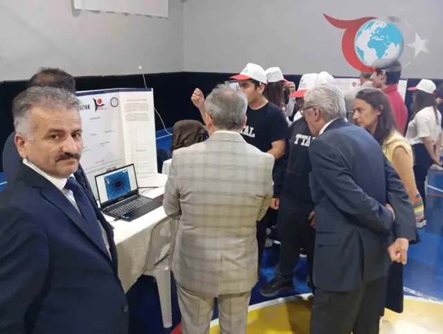 Turhan Tayan Anadolu Lisesi Bilim Fuarı'nda Büyük İlgi Gördü