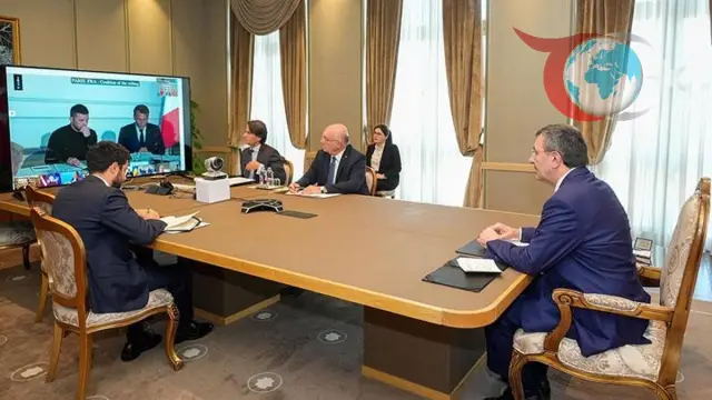 Paris Zirvesi'nde Türkiye'nin Ukrayna İçin Diplomasi Çağrısı