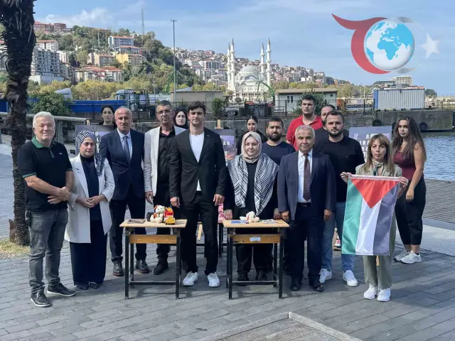 Gazze'nin Boş Sıraları: AK Parti Gençlik Kolları'ndan Anlamlı Etkinlik