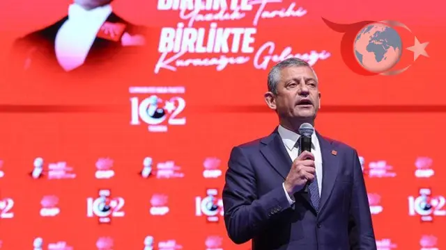 CHP Lideri Özel'den İstanbul Kongresi ve Demokrasi Mesajı