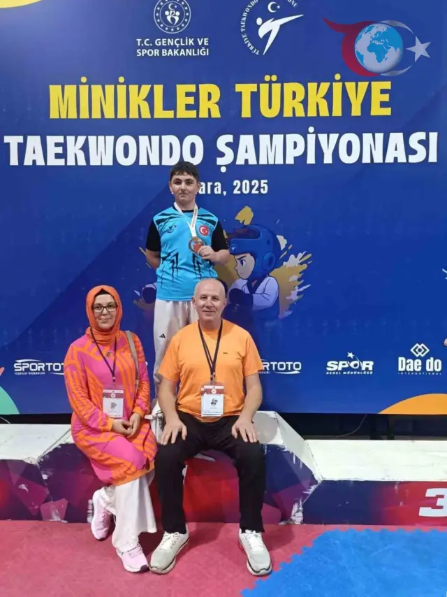 Düzce’nin Genç Taekwondo Yıldızı Türkiye Üçüncüsü Oldu