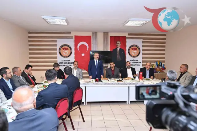 Eskişehir Valisi Dost Dernekler Federasyonu'nu Ziyaret Etti