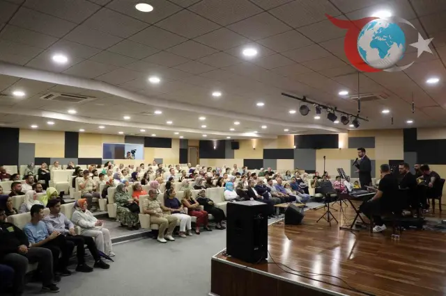 Neşet Ertaş'ın Unutulmaz Eserleri Sakarya'da Yankılandı