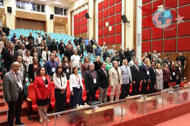 Elazığ'da Yoğun Bakımda Yenilikçi Tedavi Yöntemleri Masaya Yatırıldı