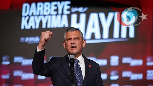 CHP 22. Olağanüstü Kurultayı: Özgür Özel Yeniden Genel Başkan Seçildi