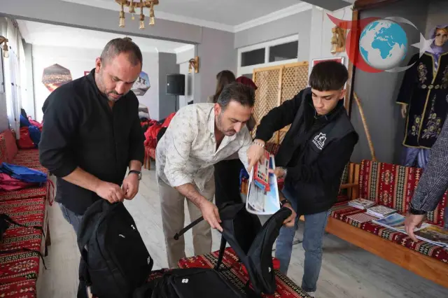 Elazığ’da Öğrenci Kırtasiye Yardımında Örnek Proje