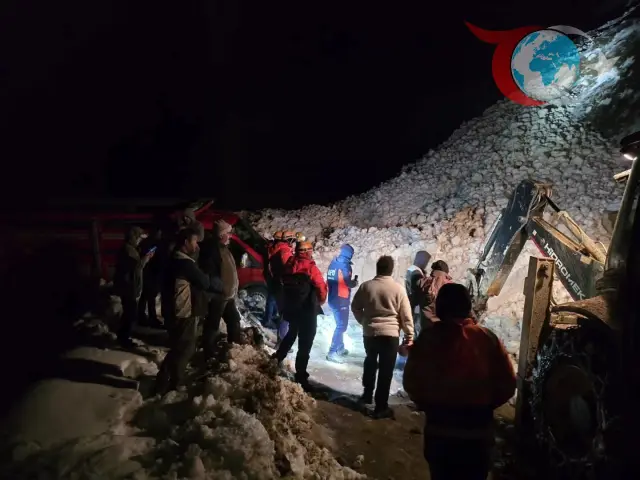 Rize Trovit Yaylası'nda Çığ Felaketi: Araçlar ve Hayvanlar Kurtarıldı