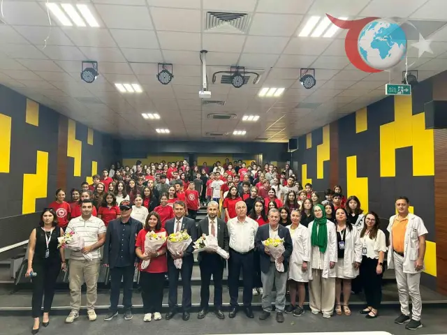 Öğrenciler ve Gaziler Buluşmasında Milli ve Manevi Değerler Konuşuldu